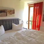 2 Im Haus Am Mit Terrasse Und Wintergarten Apartament *