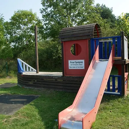 2 Im Haus Am Mit Terrasse Und Wintergarten Sellin (Rugen)