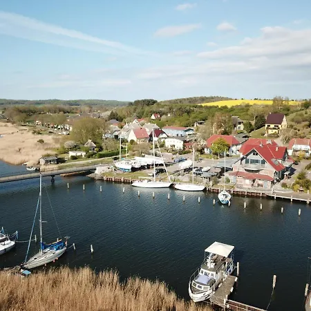 2 Im Haus Am Mit Terrasse Und Wintergarten Lejlighed
